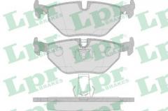 BMW (E39) 525i / 528i  リアブレーキパッド  DD25/DM25/DT25/DS25/DS25A/DD28/DM28/DD28A/DP28/DT30/DS30/DE44/DN44/DE50